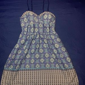 Flowy patterned dress